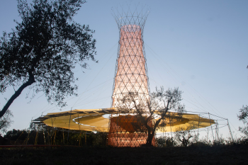 A passive water collection tower